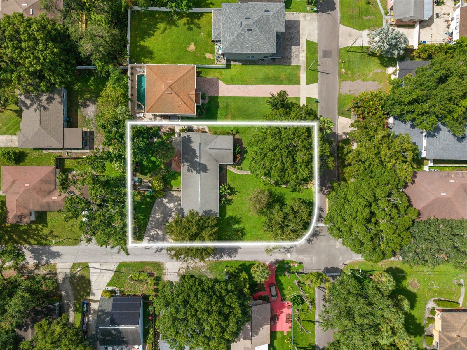 2725 N MYRTLE AVENUE, Tampa, FL 33602