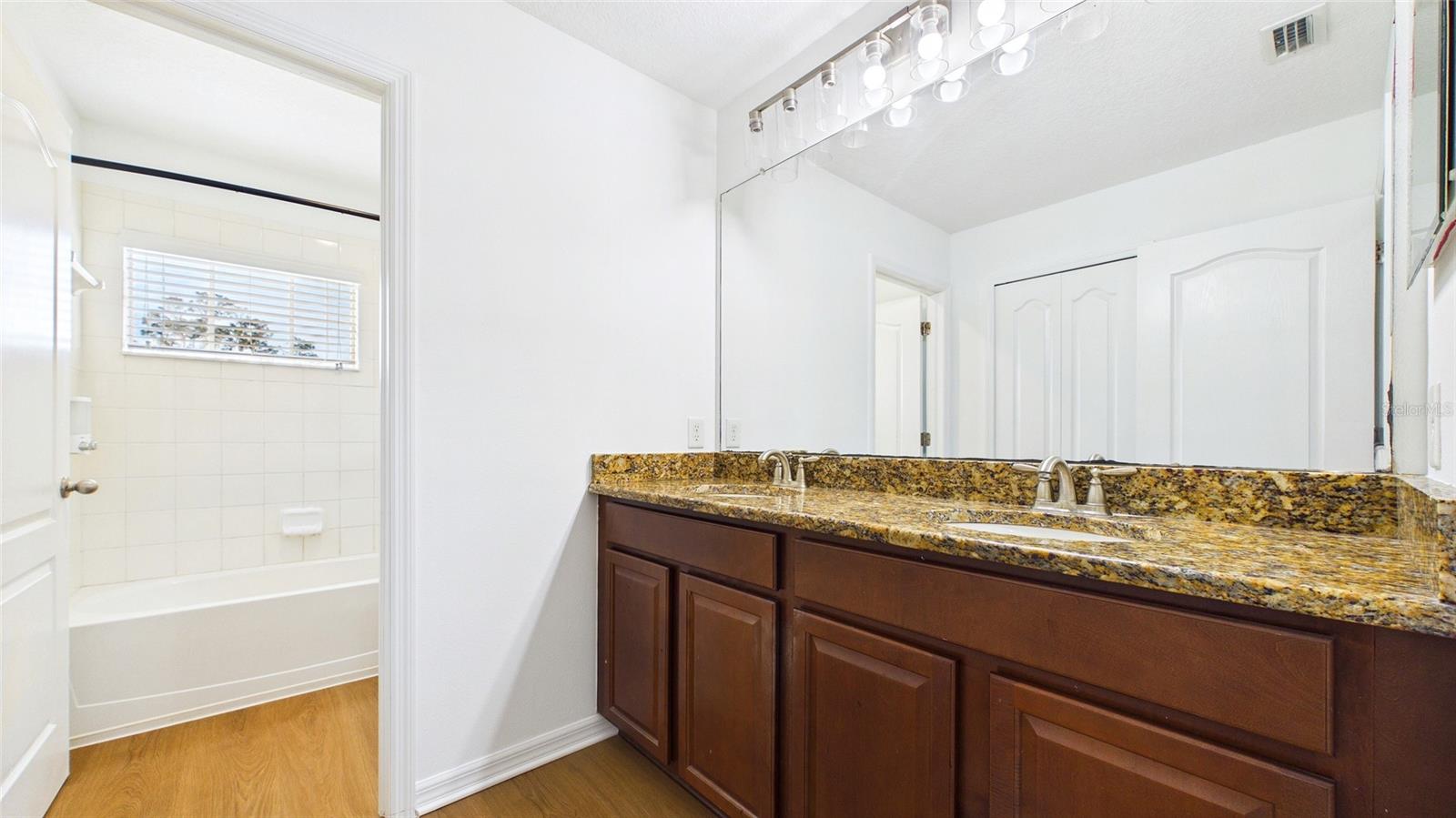 32033 GARDEN ALCOVE LOOP, Wesley Chapel, FL 33545