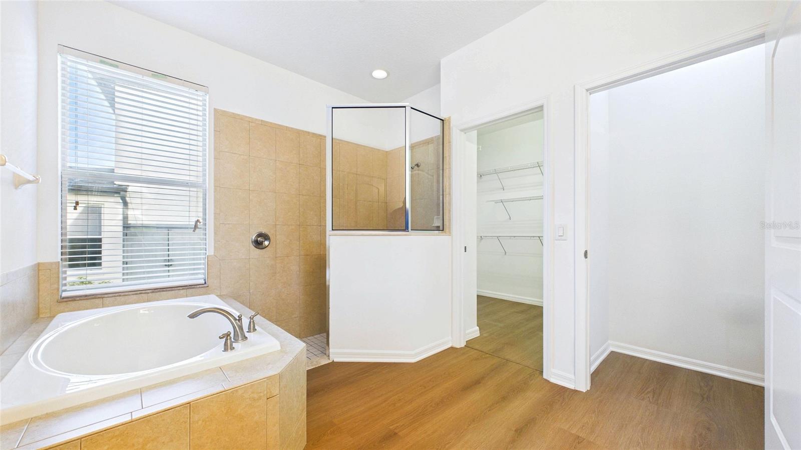 32033 GARDEN ALCOVE LOOP, Wesley Chapel, FL 33545