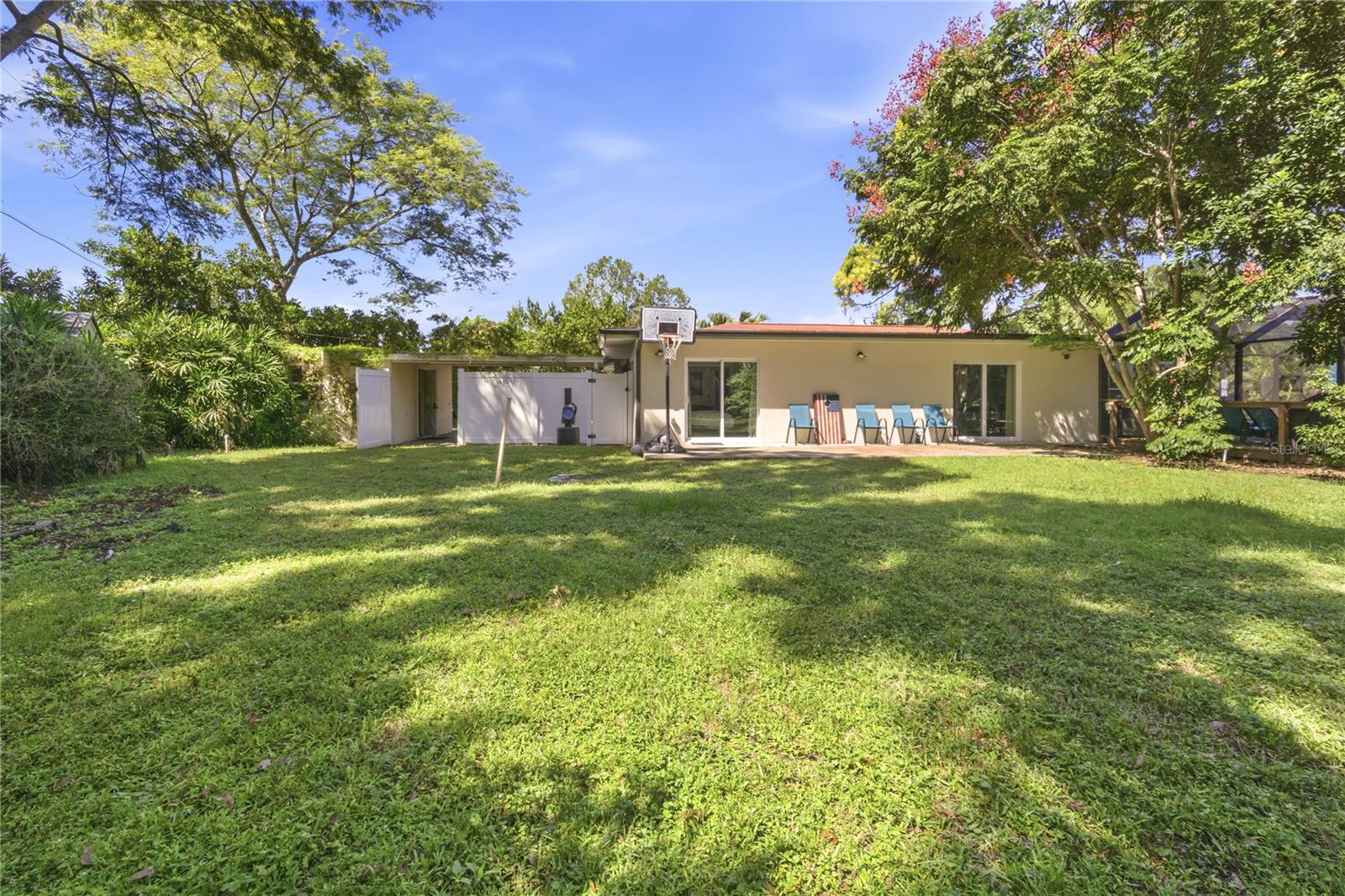 2608 OAKWOOD DRIVE, Largo, FL 33771