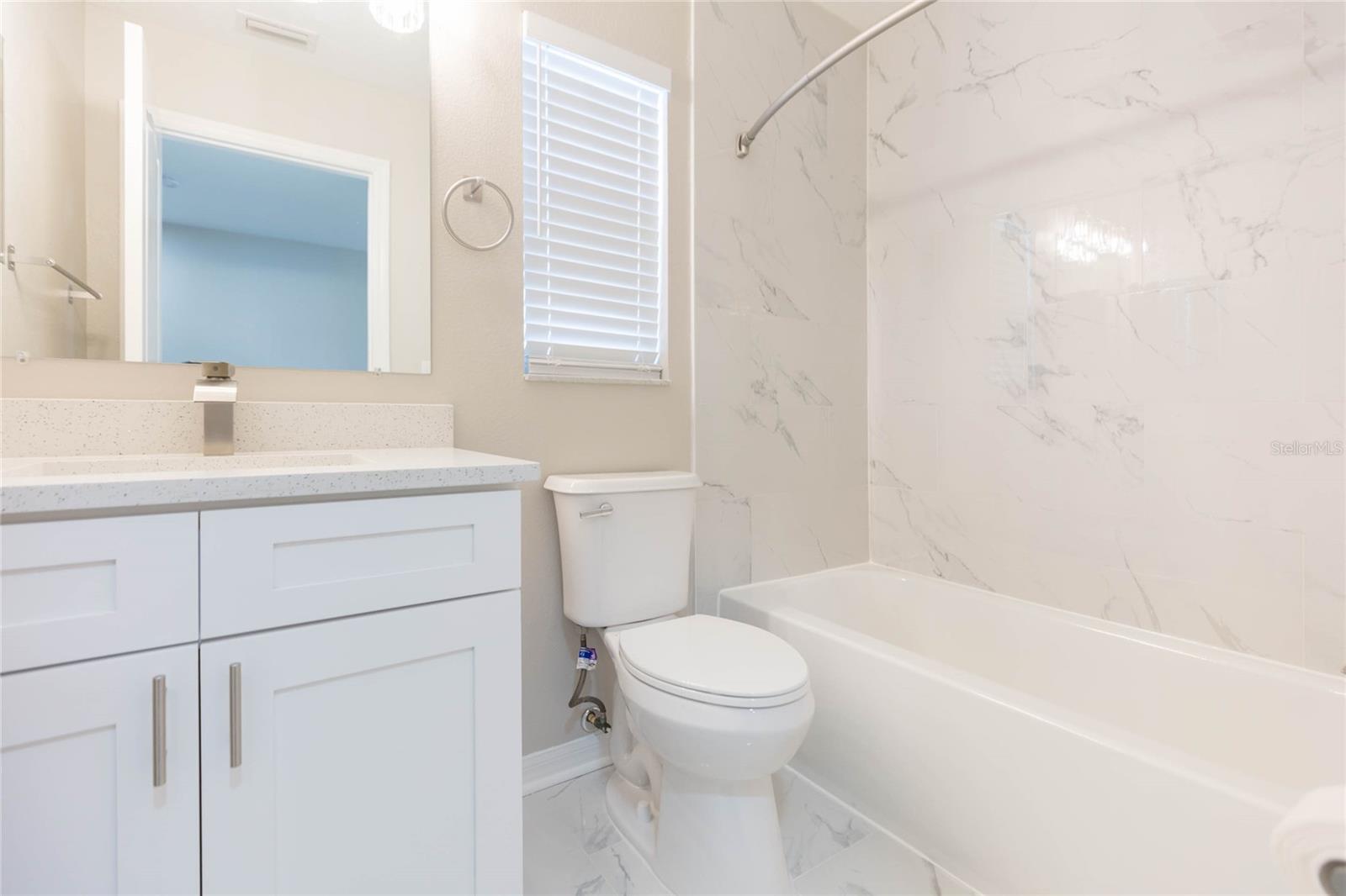 12851 KINGS CROSSING DRIVE, Gibsonton, FL 33534