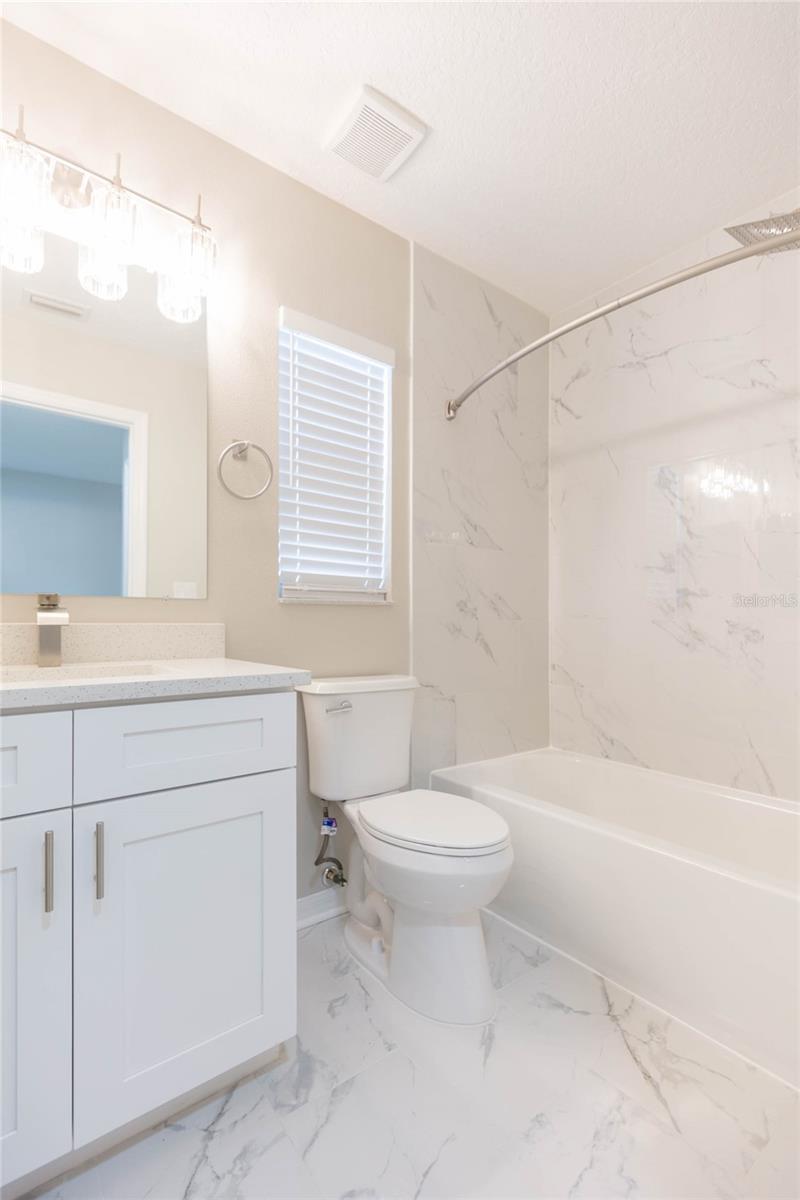 12851 KINGS CROSSING DRIVE, Gibsonton, FL 33534