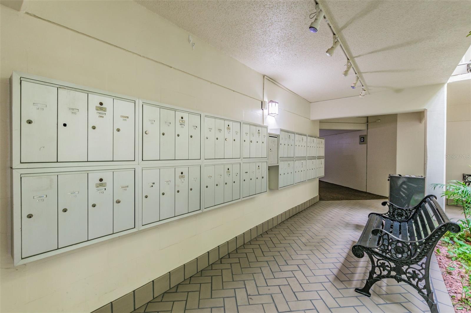 3325 BAYSHORE BOULEVARD, #B37, Tampa, FL 33629