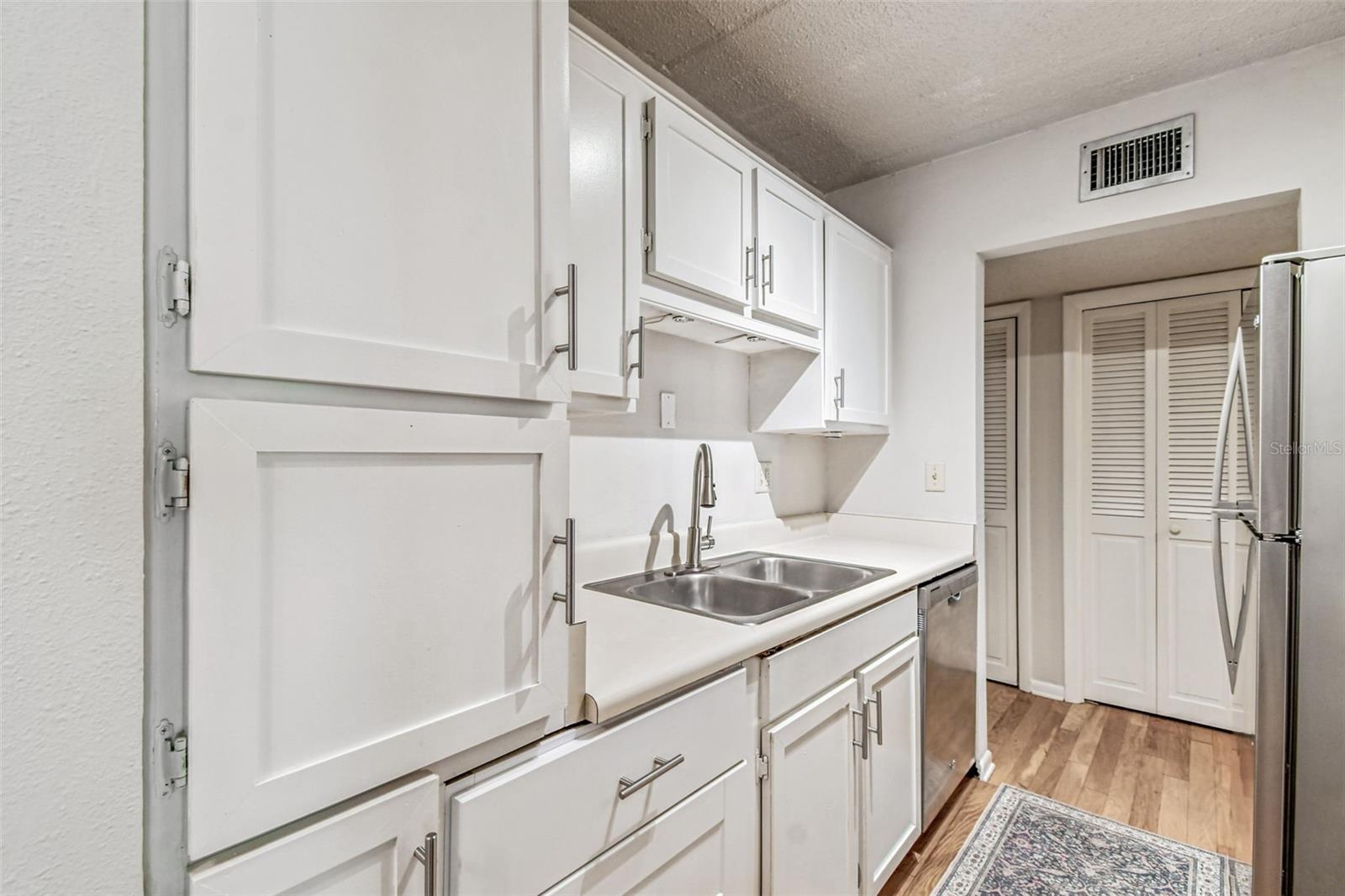 3325 BAYSHORE BOULEVARD, #B37, Tampa, FL 33629 3325 BAYSHORE BOULEVARD, #B37, Tampa, FL 33629