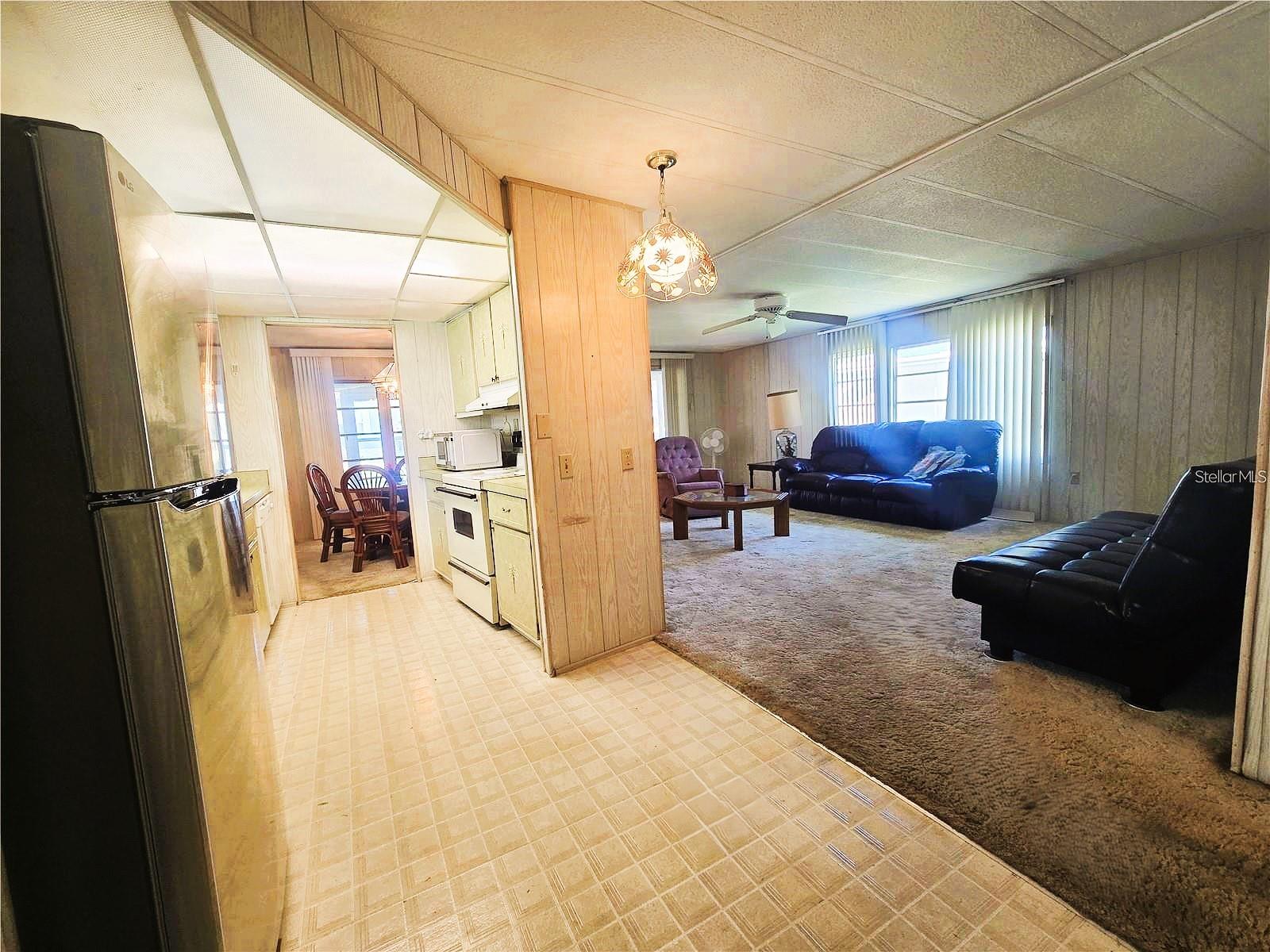 39820 US HIGHWAY 19 N, #182, Tarpon Springs, FL 34689