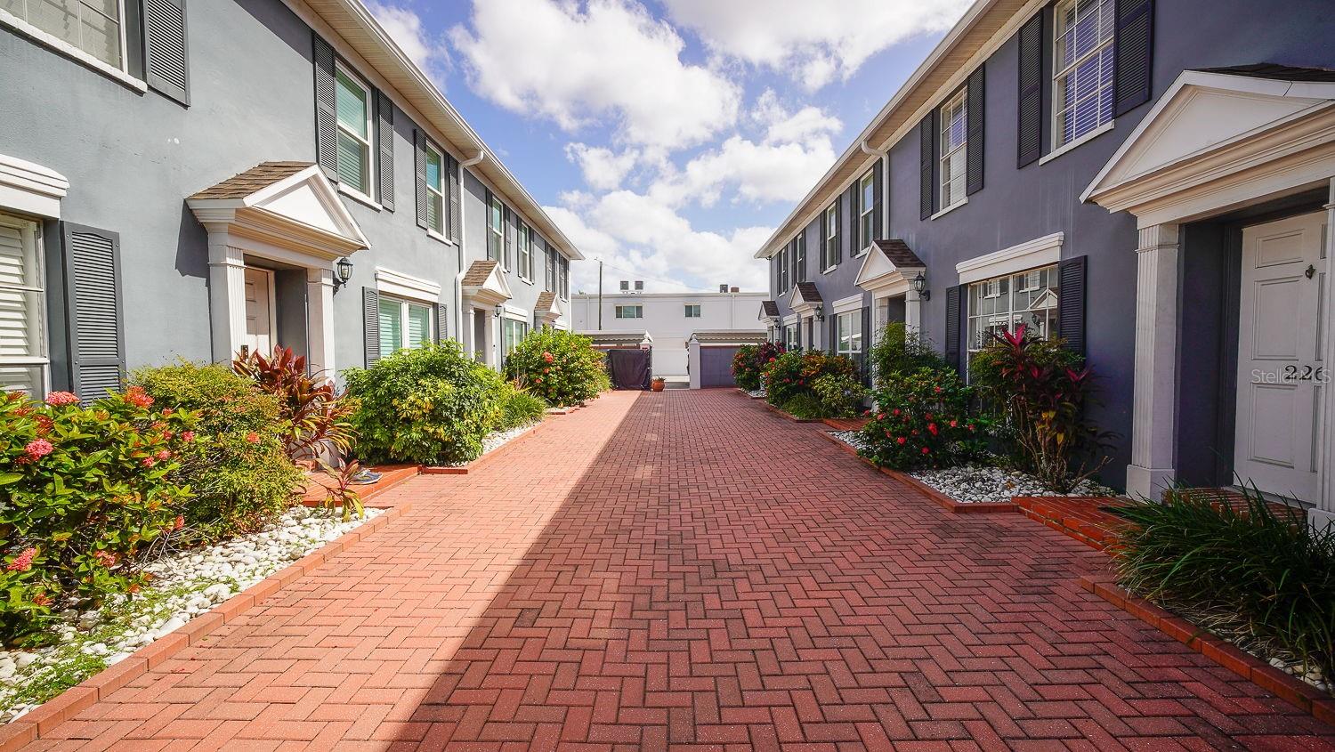 218 S TAMPANIA AVENUE, #-, Tampa, FL 33609 218 S TAMPANIA AVENUE, #-, Tampa, FL 33609
