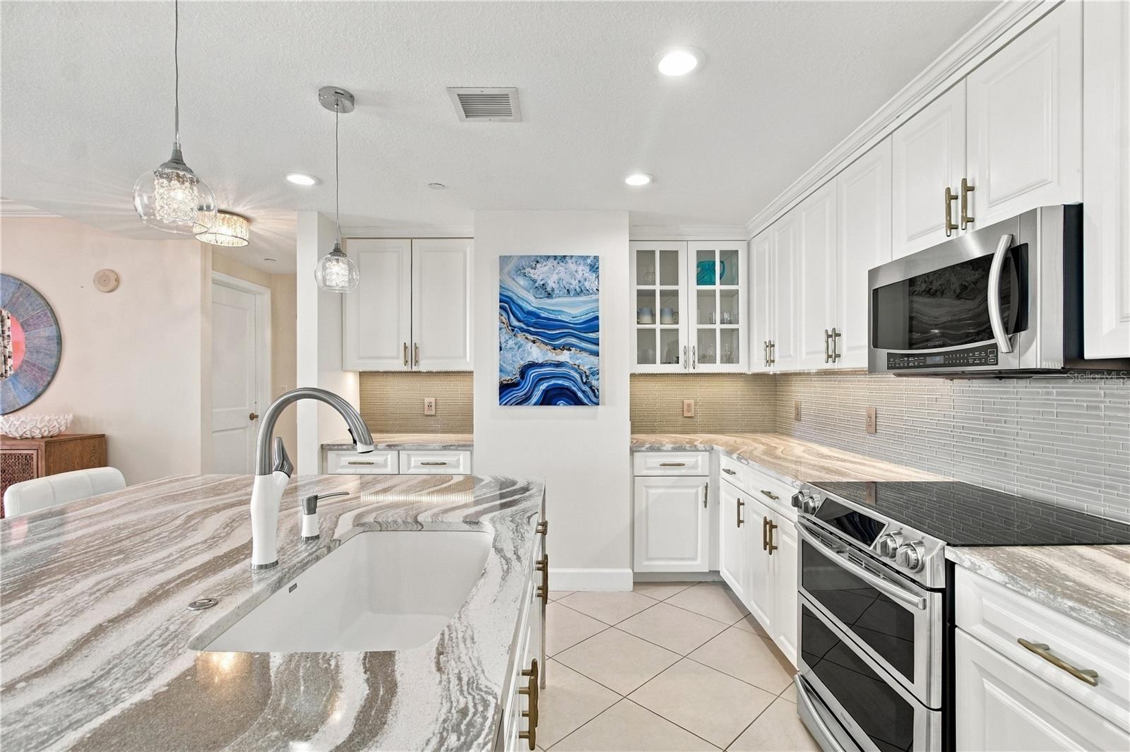 301 S GULFVIEW BOULEVARD, #303, Clearwater, FL 33767