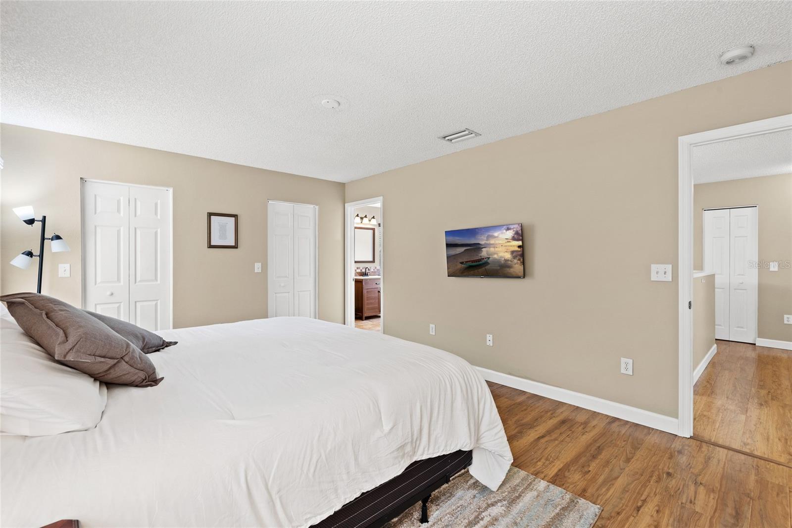 Upstairs Primary Suite