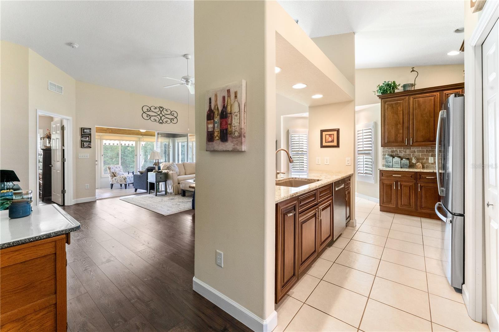 559 DOVE TERRACE S, Oldsmar, FL 34677