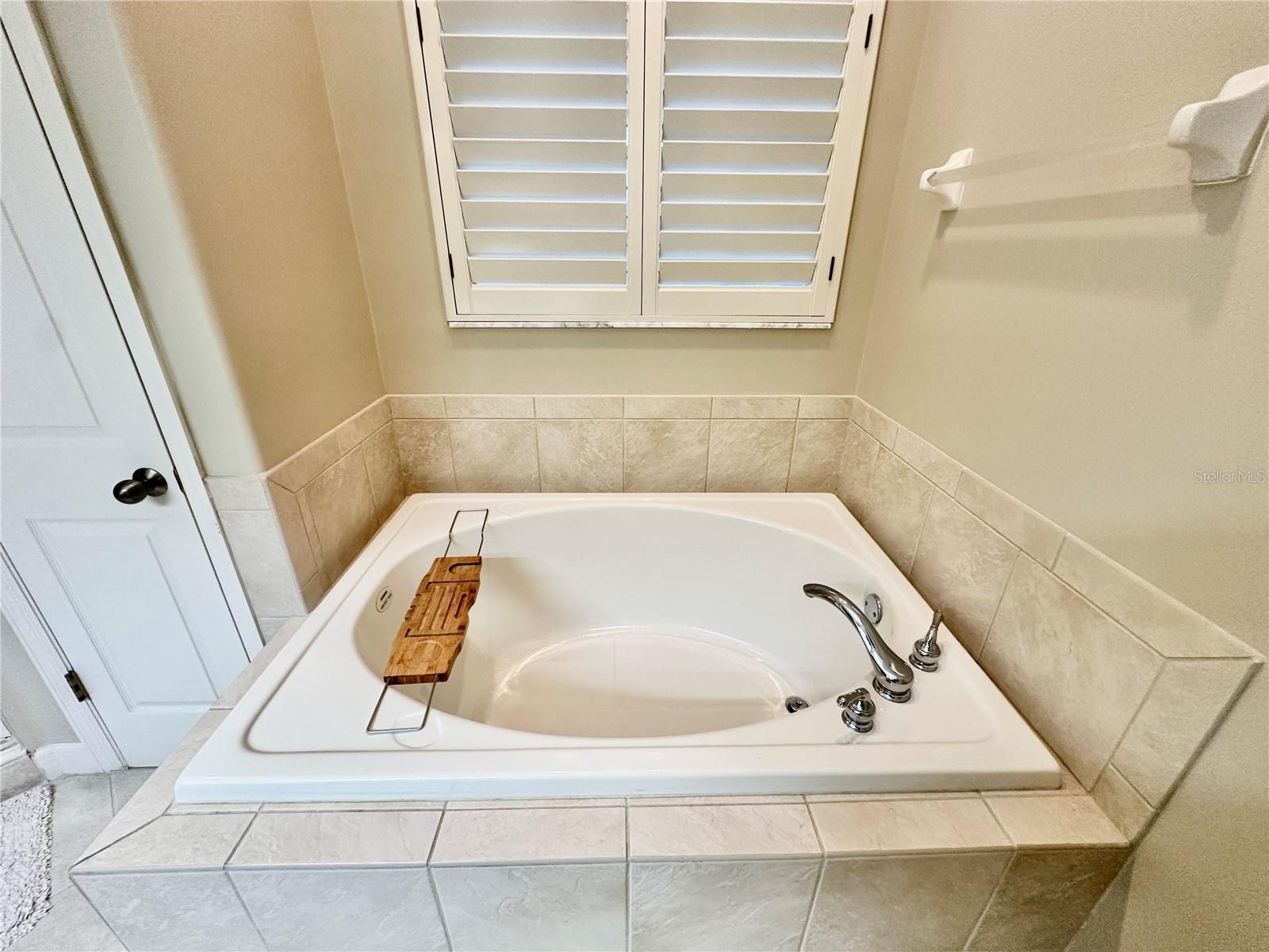 135 SHOALS CIRCLE, North Redington Beach, FL 33708