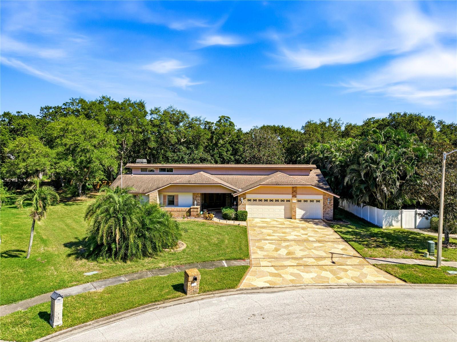10353 BARRY DRIVE, Largo, FL 33774 10353 BARRY DRIVE, Largo, FL 33774