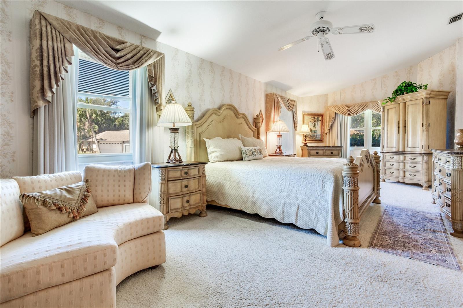 10353 BARRY DRIVE, Largo, FL 33774
