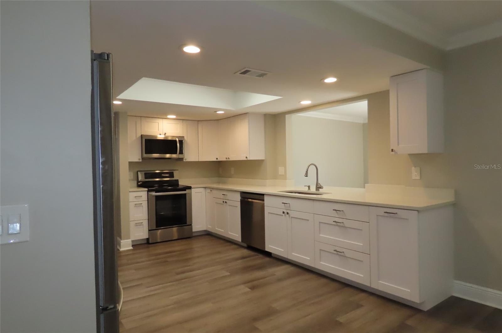 1503 GARDEN AVENUE, Tarpon Springs, FL 34689