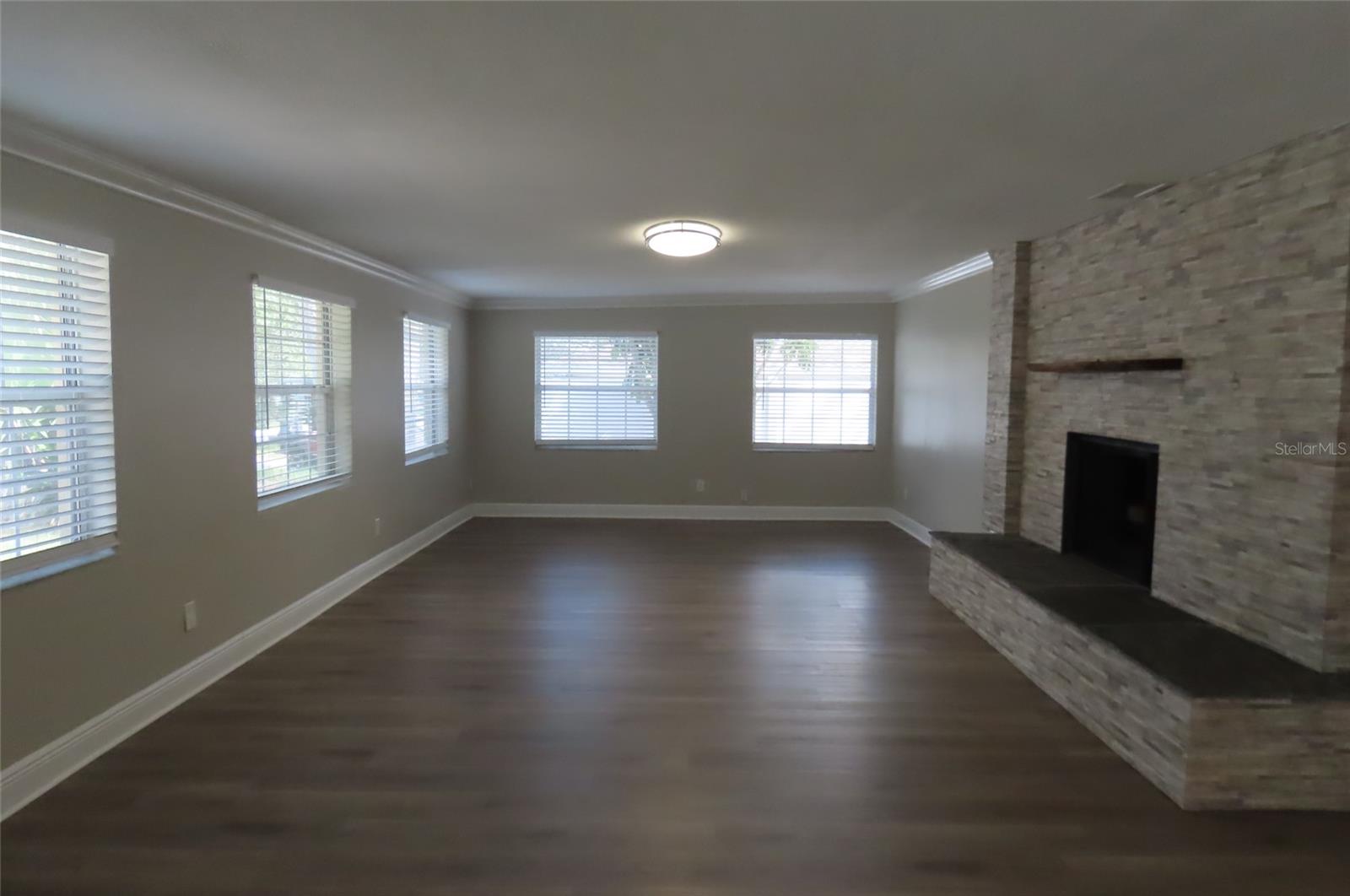 1503 GARDEN AVENUE, Tarpon Springs, FL 34689