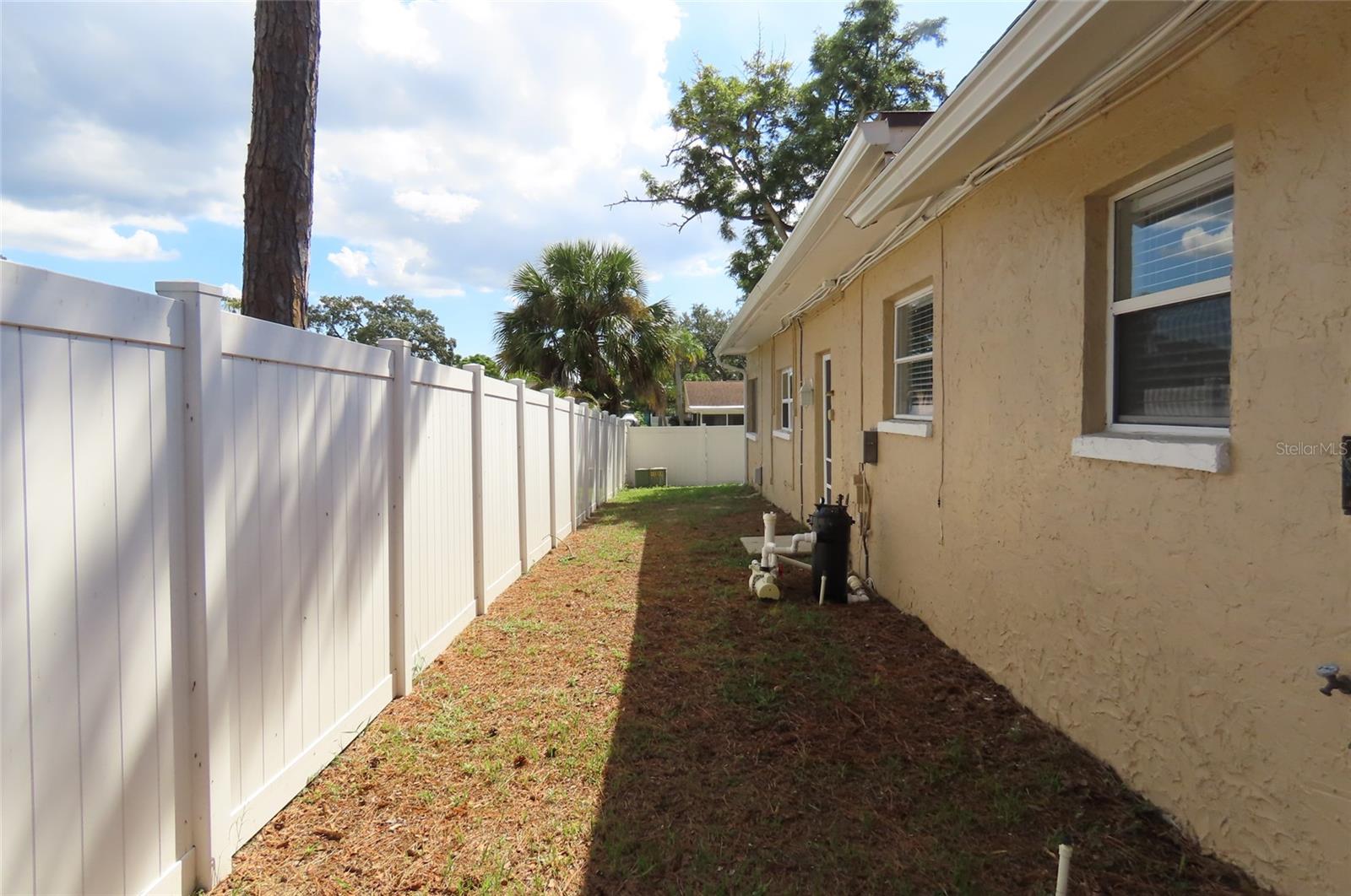 1503 GARDEN AVENUE, Tarpon Springs, FL 34689