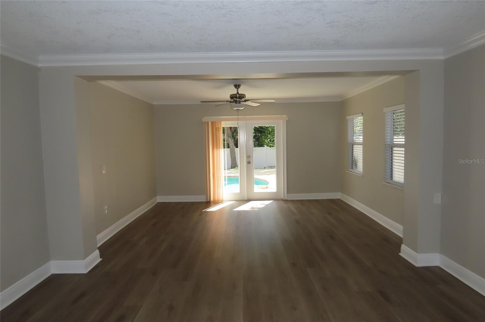 1503 GARDEN AVENUE, Tarpon Springs, FL 34689