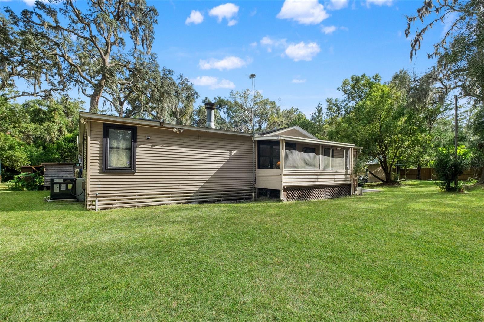 418 WASHINGTON AVENUE, Brooksville, FL 34604