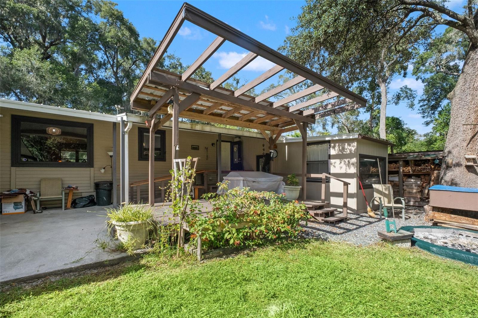 418 WASHINGTON AVENUE, Brooksville, FL 34604