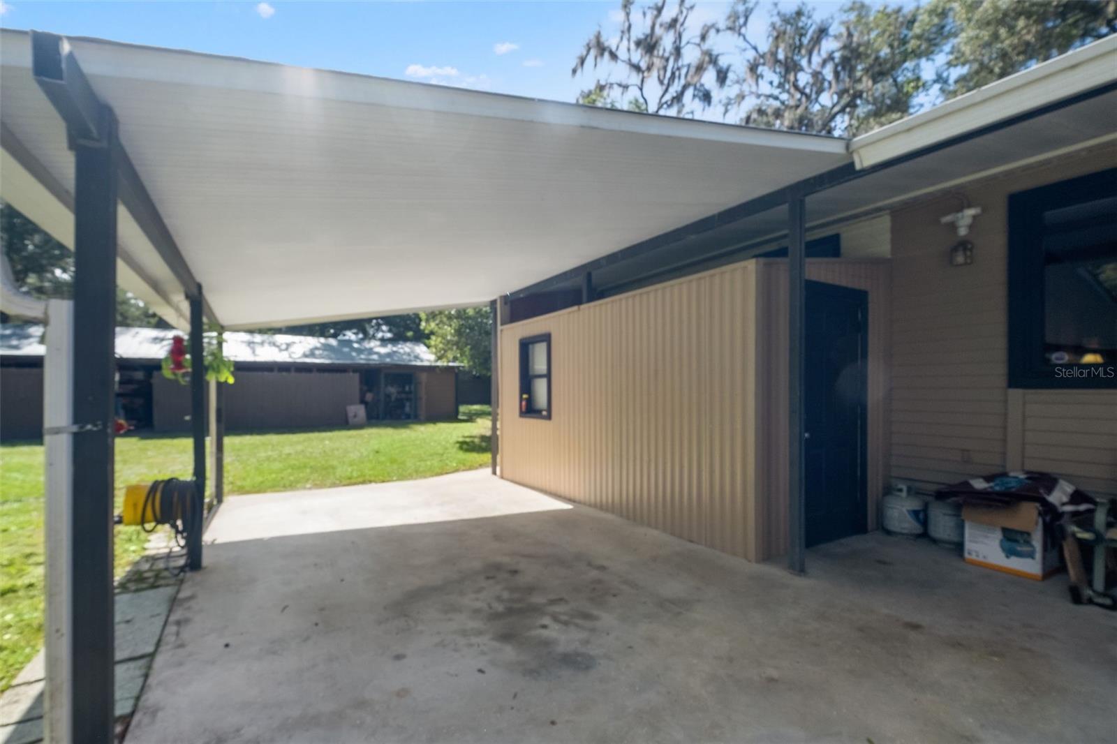 418 WASHINGTON AVENUE, Brooksville, FL 34604
