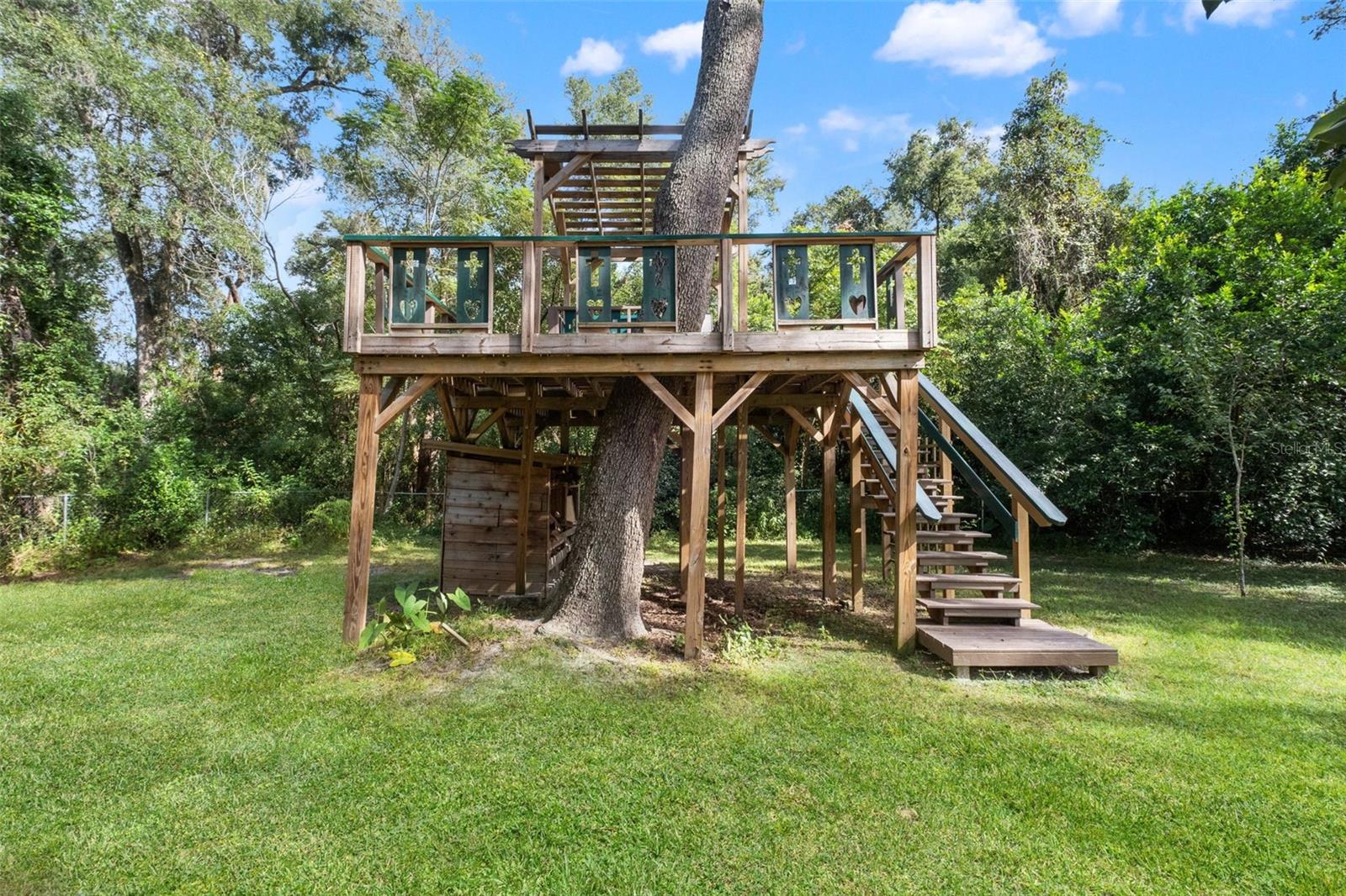 418 WASHINGTON AVENUE, Brooksville, FL 34604