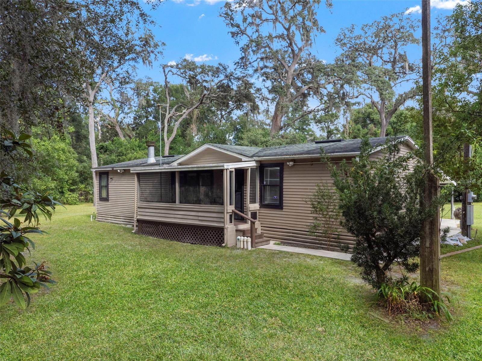 418 WASHINGTON AVENUE, Brooksville, FL 34604