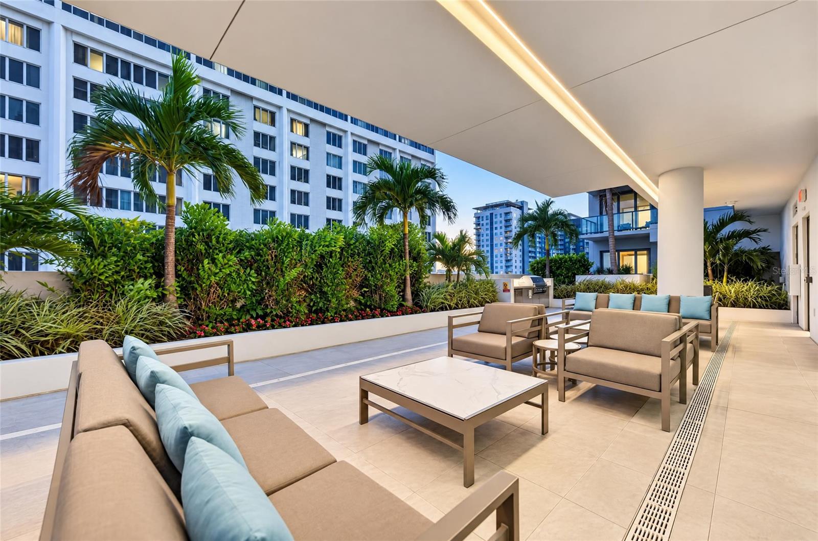 Common Area 7th Floor Aire Deck
