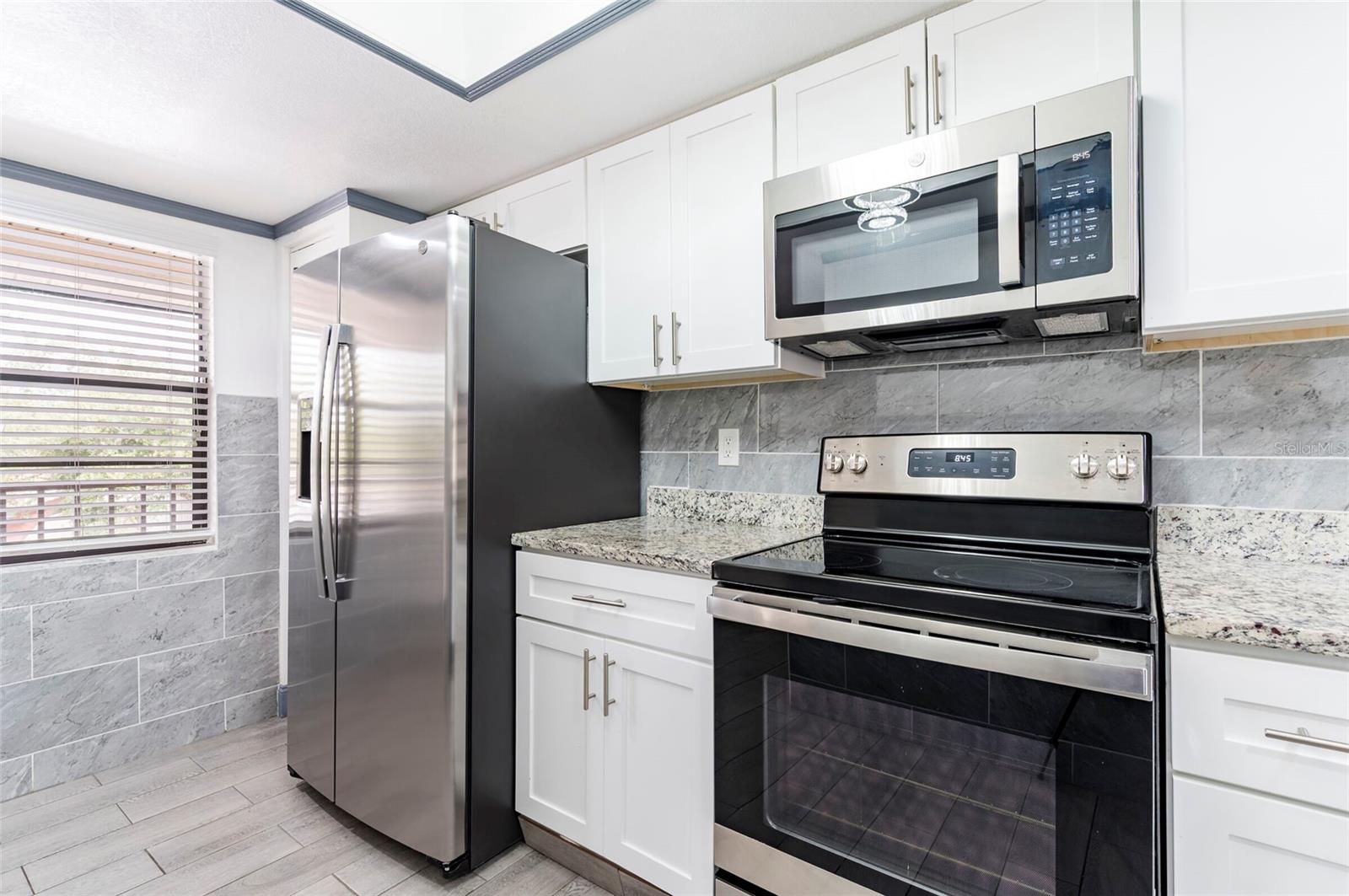 2275 62ND AVENUE N, #5202, St Petersburg, FL 33702