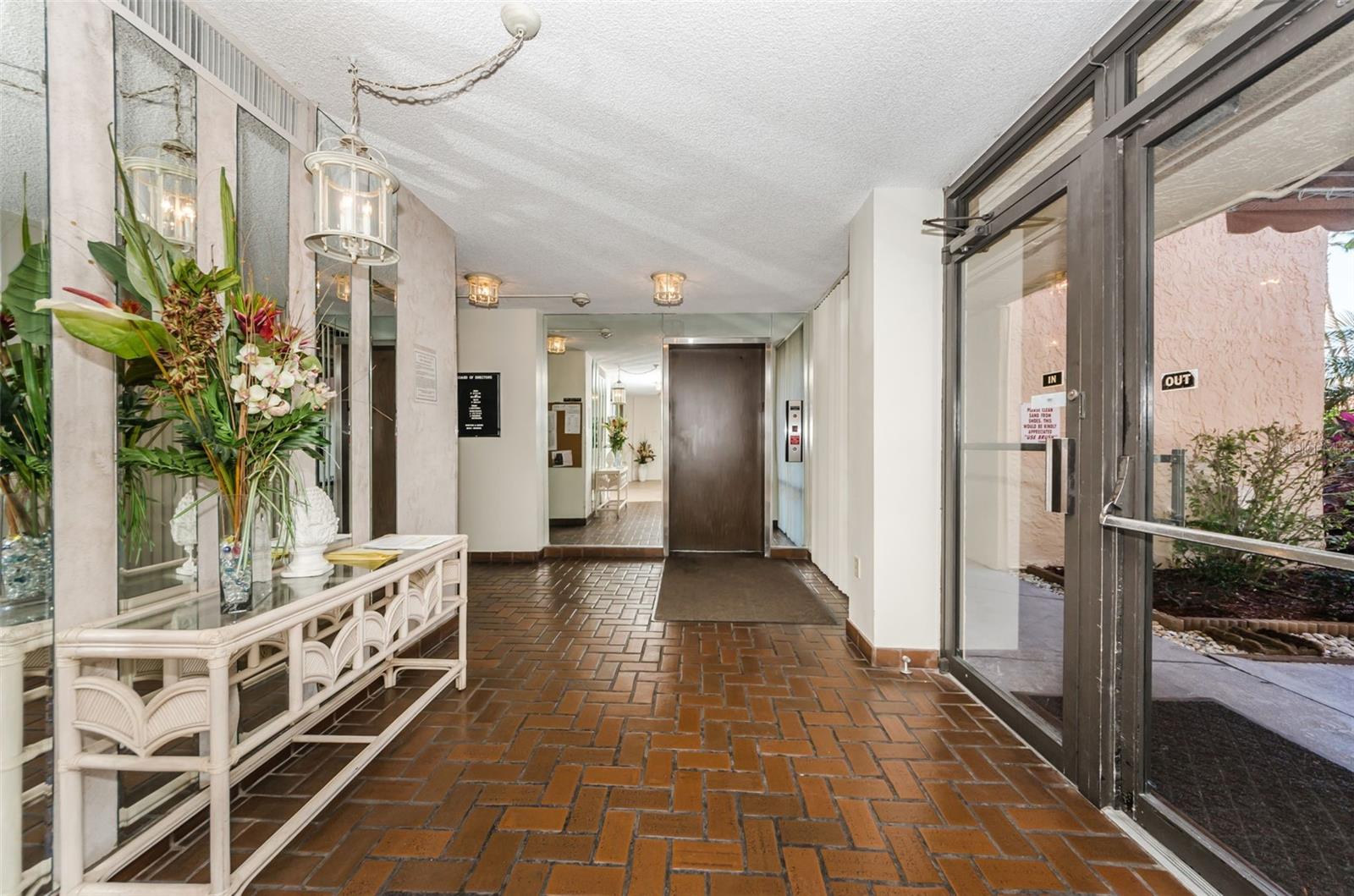 19701 GULF BOULEVARD, #323, Indian Shores, FL 33785
