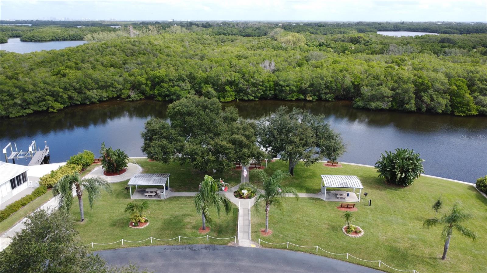 503 MOUNT PINEY AVENUE NE, #686, St Petersburg, FL 33702