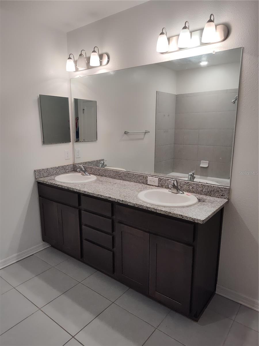 1103 HILLHURST DRIVE, Wesley Chapel, FL 33543