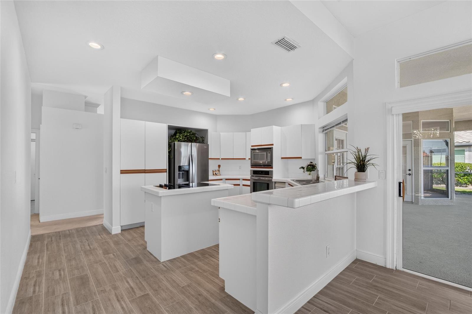 2116 NEW BEDFORD DRIVE, Sun City Center, FL 33573