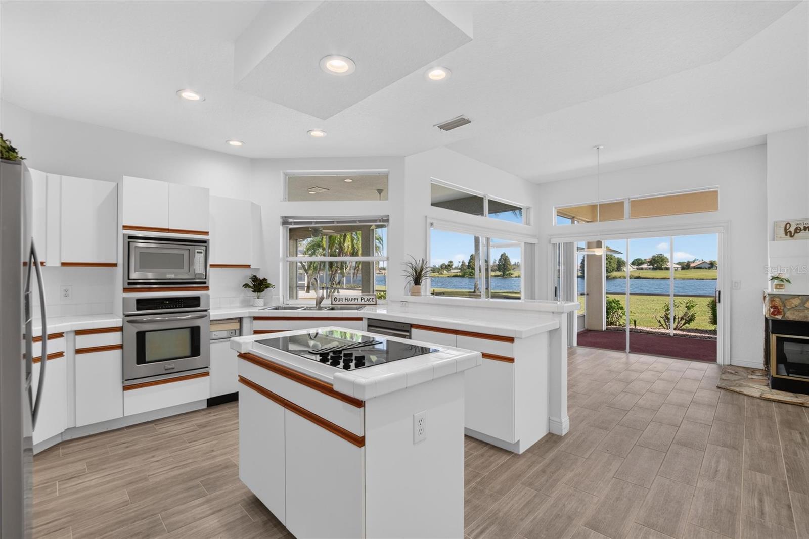 2116 NEW BEDFORD DRIVE, Sun City Center, FL 33573 2116 NEW BEDFORD DRIVE, Sun City Center, FL 33573