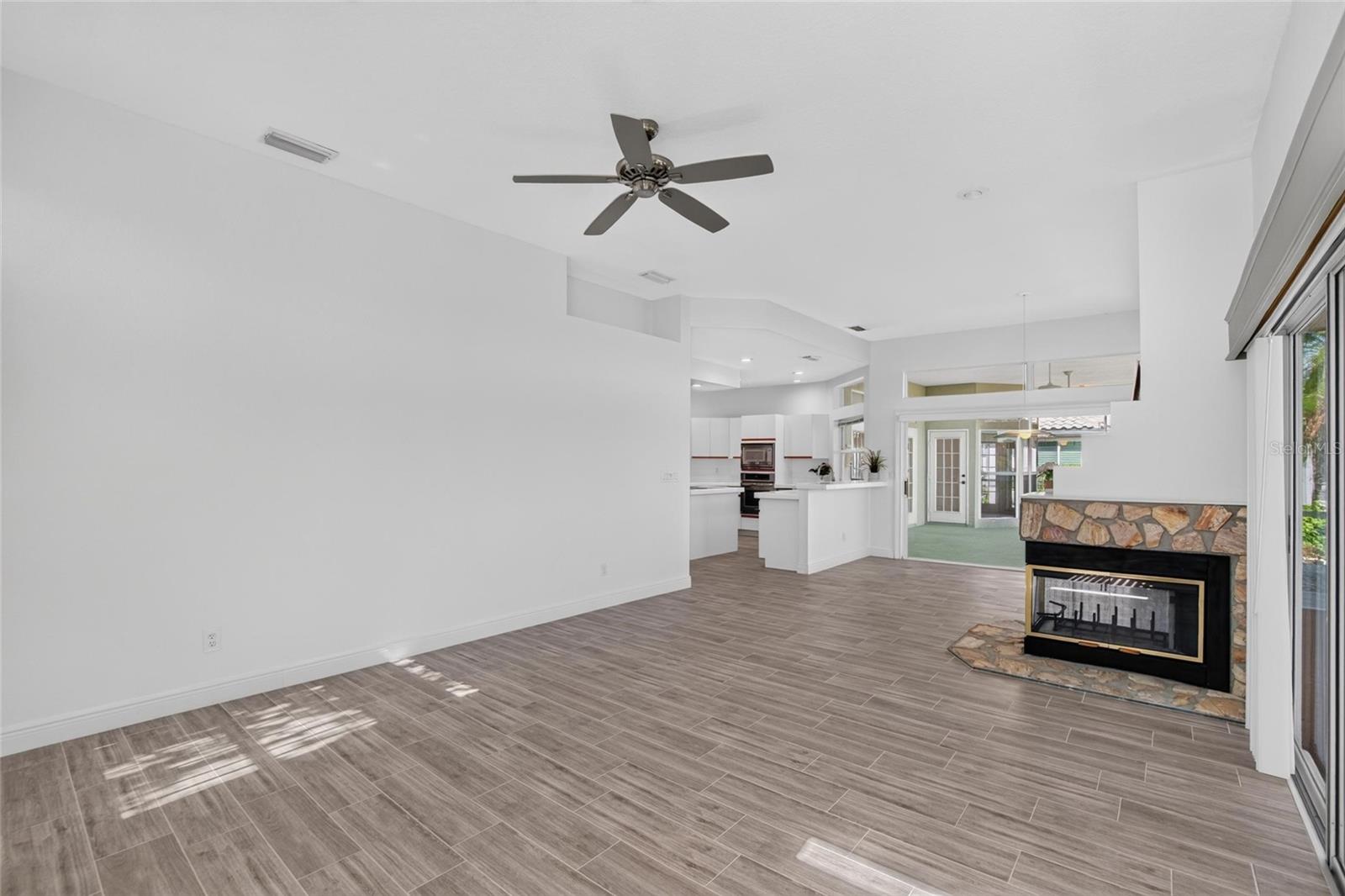 2116 NEW BEDFORD DRIVE, Sun City Center, FL 33573