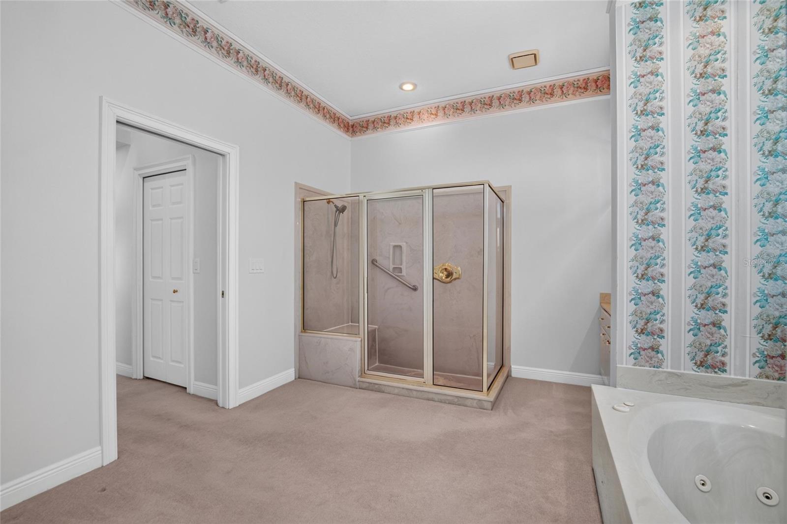 2116 NEW BEDFORD DRIVE, Sun City Center, FL 33573