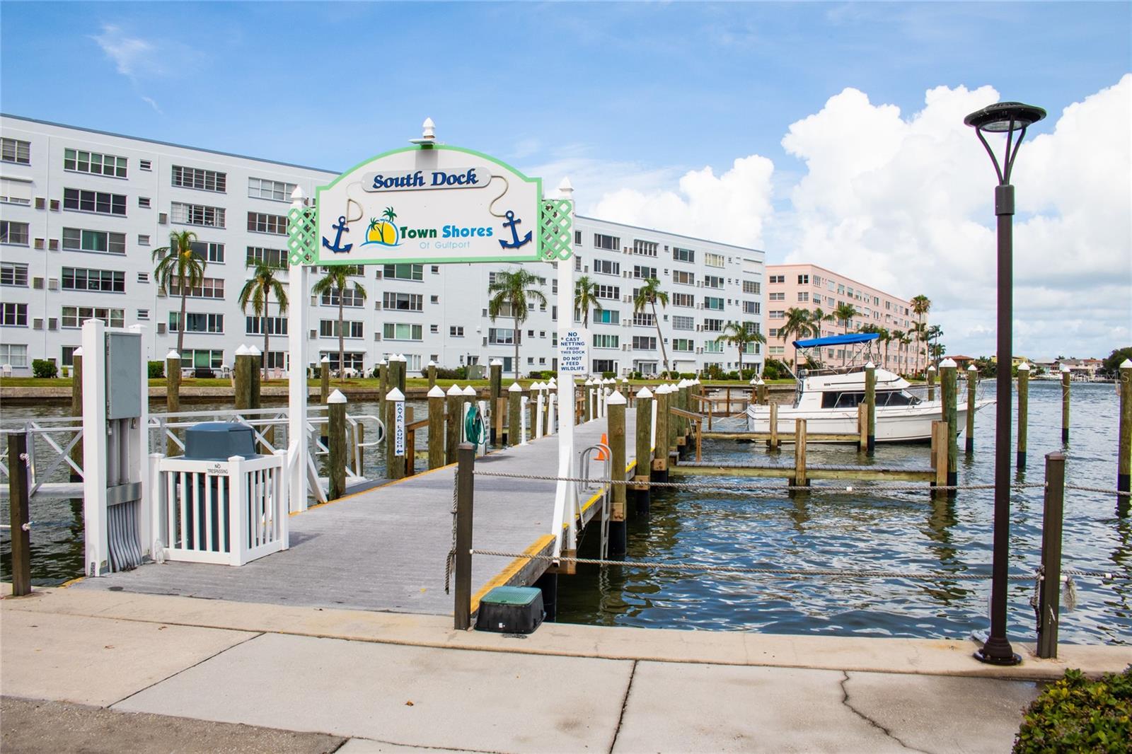 6020 SHORE BOULEVARD S, #107, Gulfport, FL 33707
