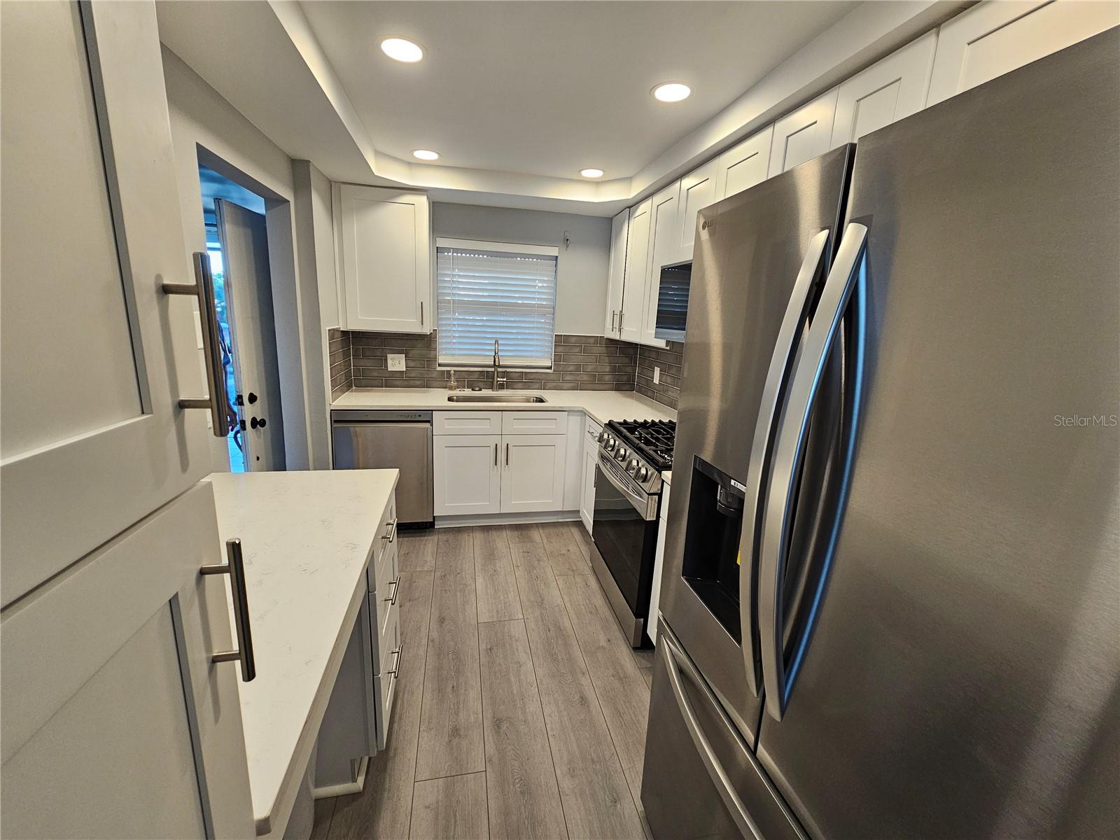6020 SHORE BOULEVARD S, #107, Gulfport, FL 33707