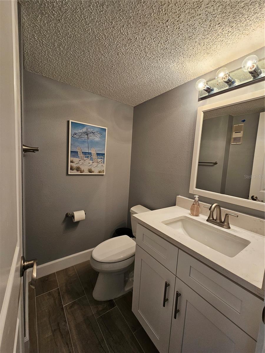 6020 SHORE BOULEVARD S, #107, Gulfport, FL 33707