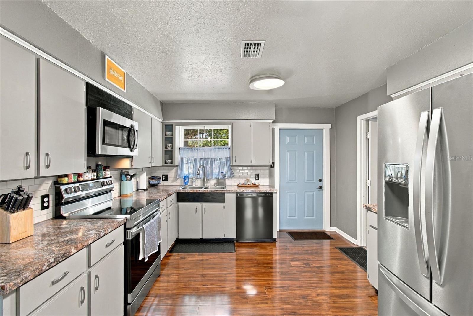 605 W DEES ROAD, Lakeland, FL 33809