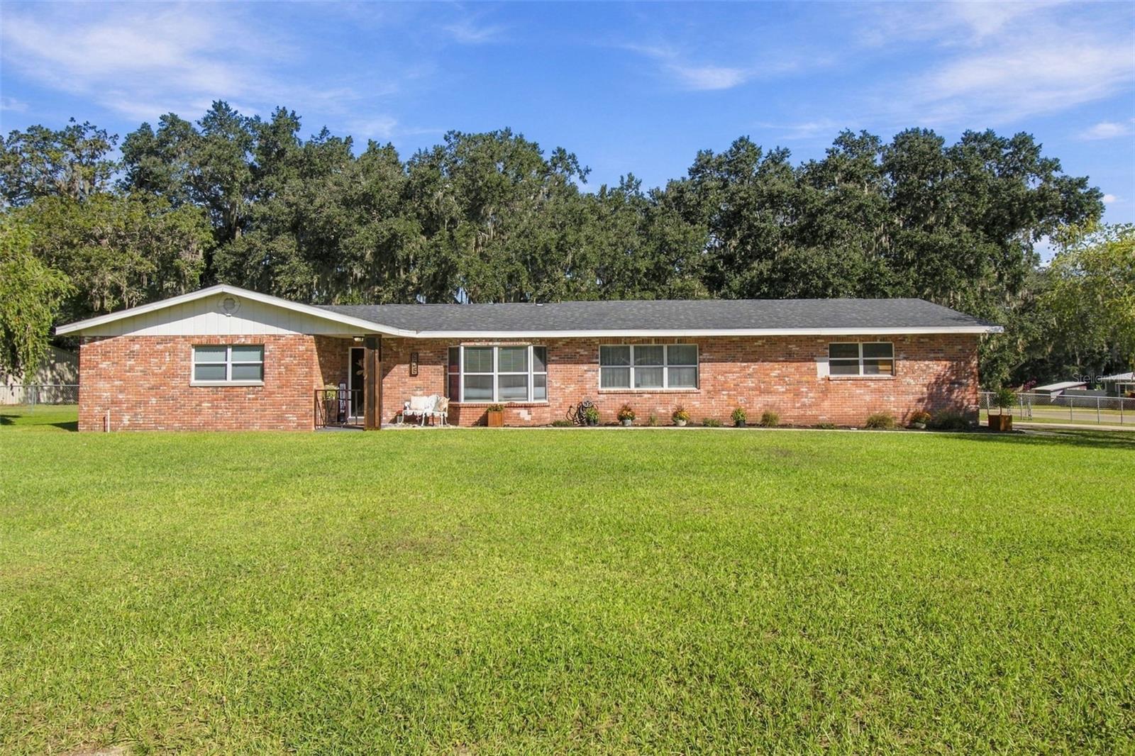 605 W DEES ROAD, Lakeland, FL 33809