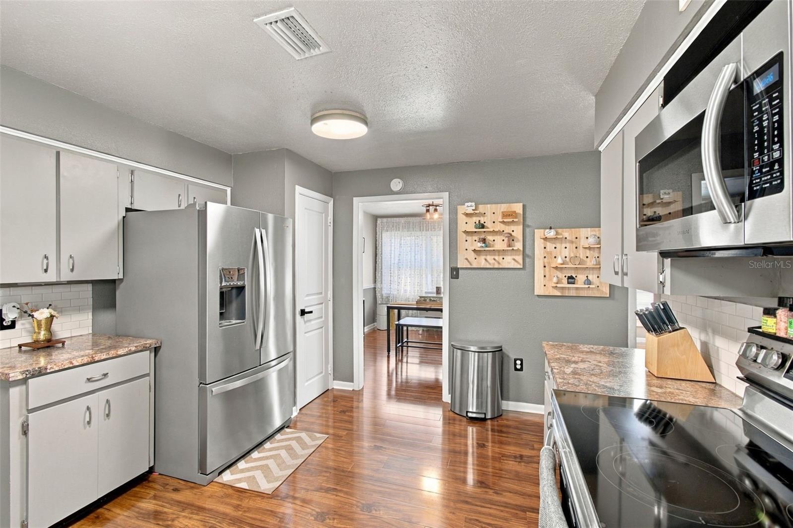 605 W DEES ROAD, Lakeland, FL 33809