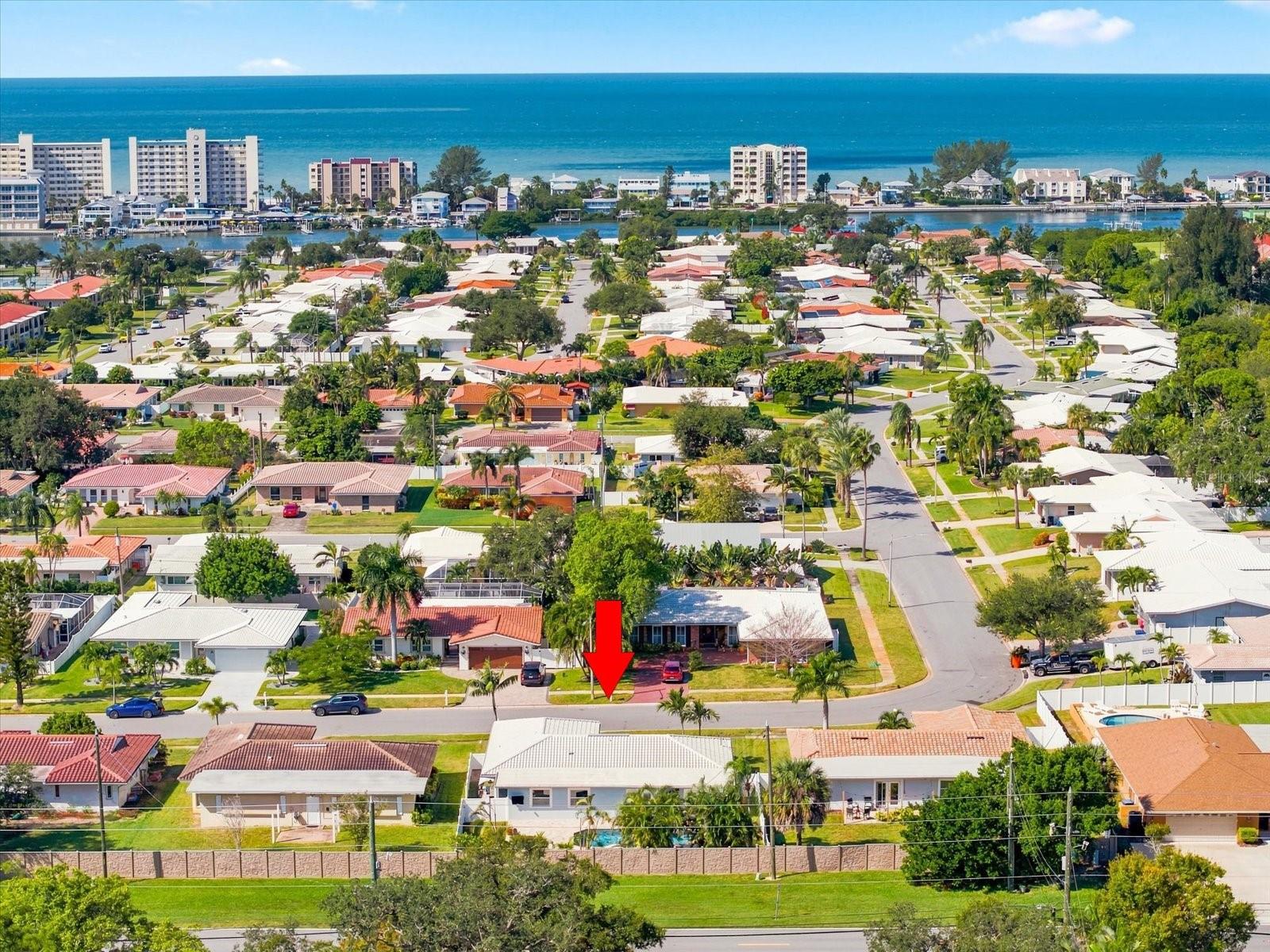 10469 IMPERIAL POINT DRIVE E, Largo, FL 33774