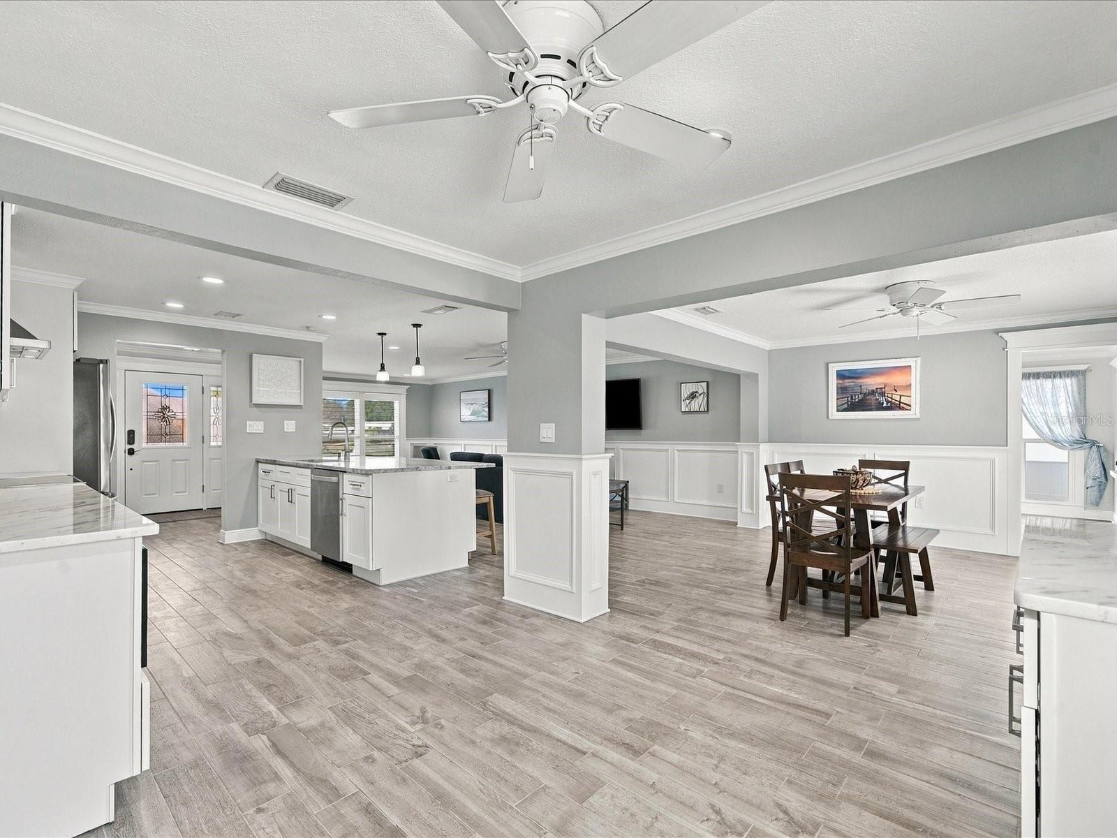 10469 IMPERIAL POINT DRIVE E, Largo, FL 33774