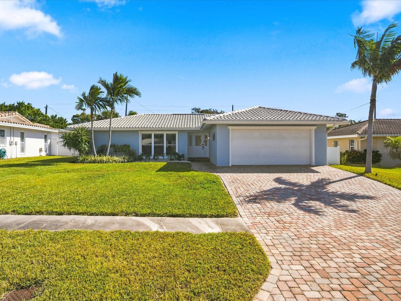 10469 IMPERIAL POINT DRIVE E, Largo, FL 33774