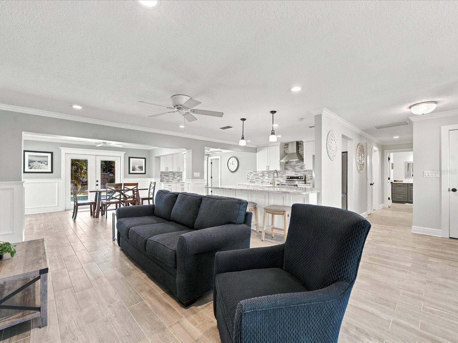 10469 IMPERIAL POINT DRIVE E, Largo, FL 33774