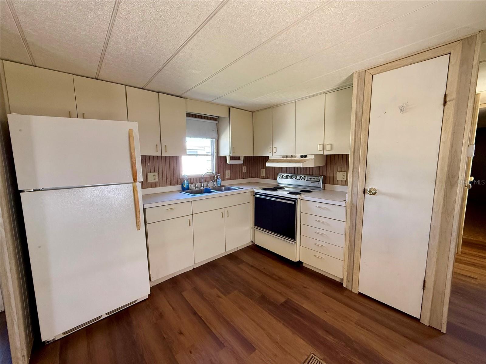 82188 E STREET, #188, Pinellas Park, FL 33781 82188 E STREET, #188, Pinellas Park, FL 33781