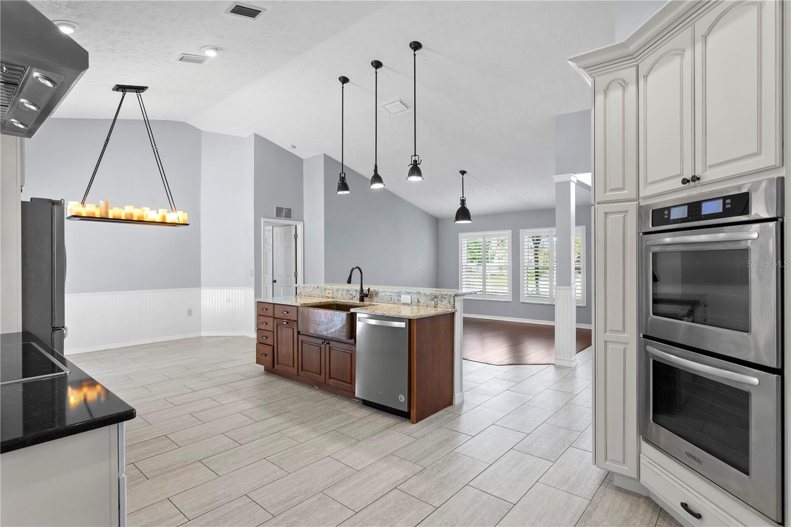 2307 MARSEILLE COURT, Valrico, FL 33596