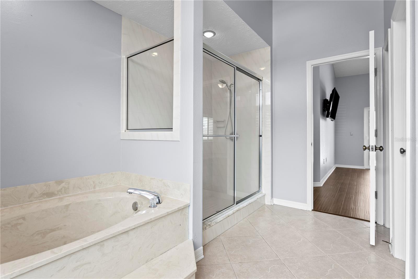 2307 MARSEILLE COURT, Valrico, FL 33596