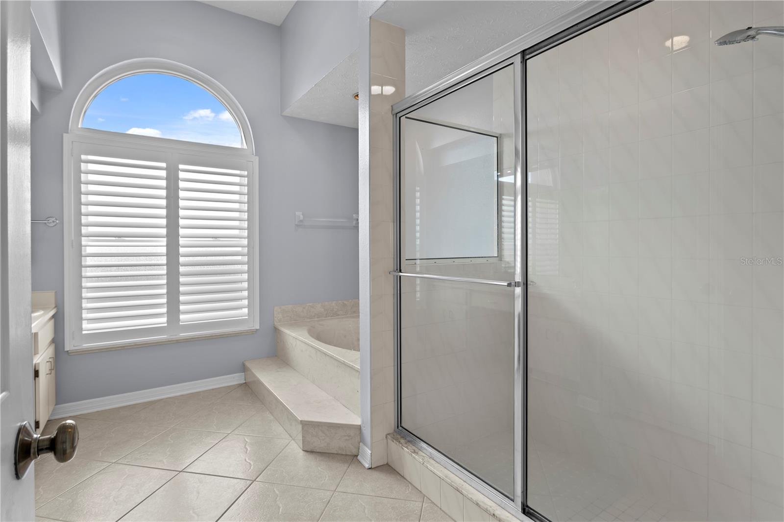 2307 MARSEILLE COURT, Valrico, FL 33596