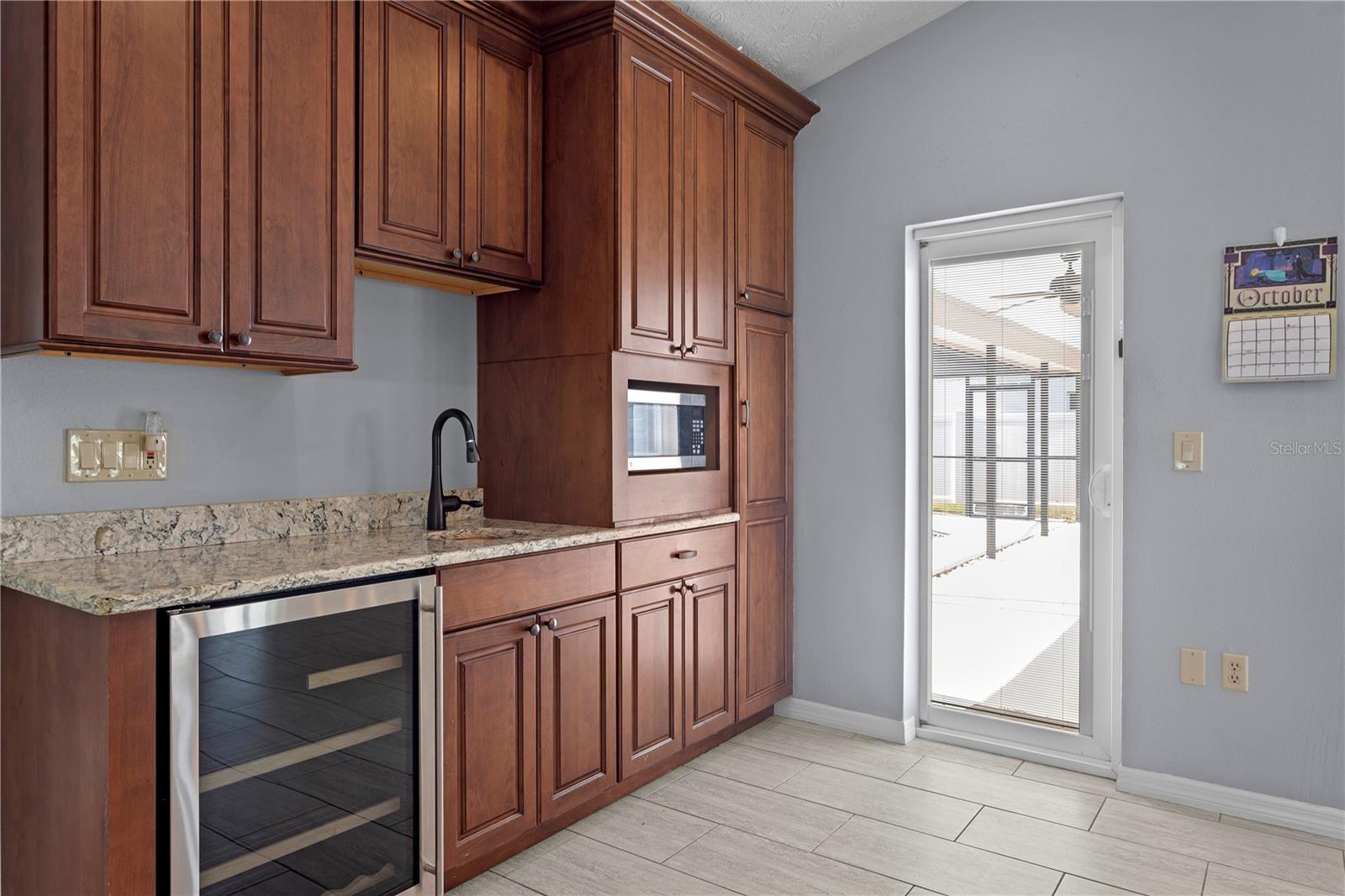 2307 MARSEILLE COURT, Valrico, FL 33596