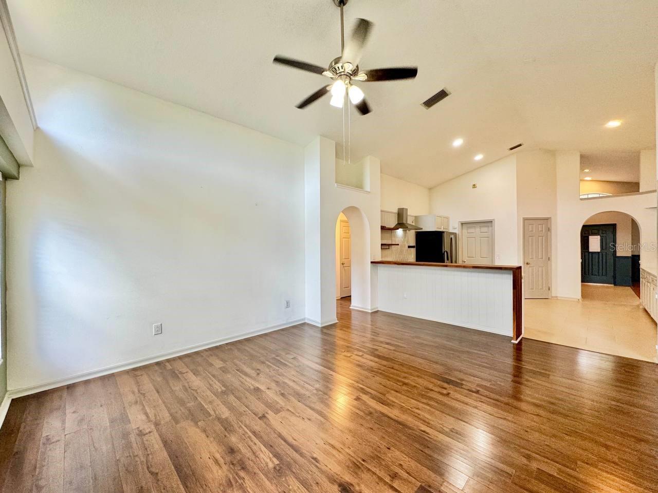 6748 WATERTON DRIVE, Riverview, FL 33578